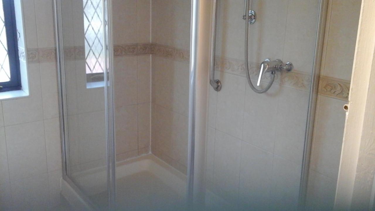 וויסבק Elm House Accommodation מראה חיצוני תמונה