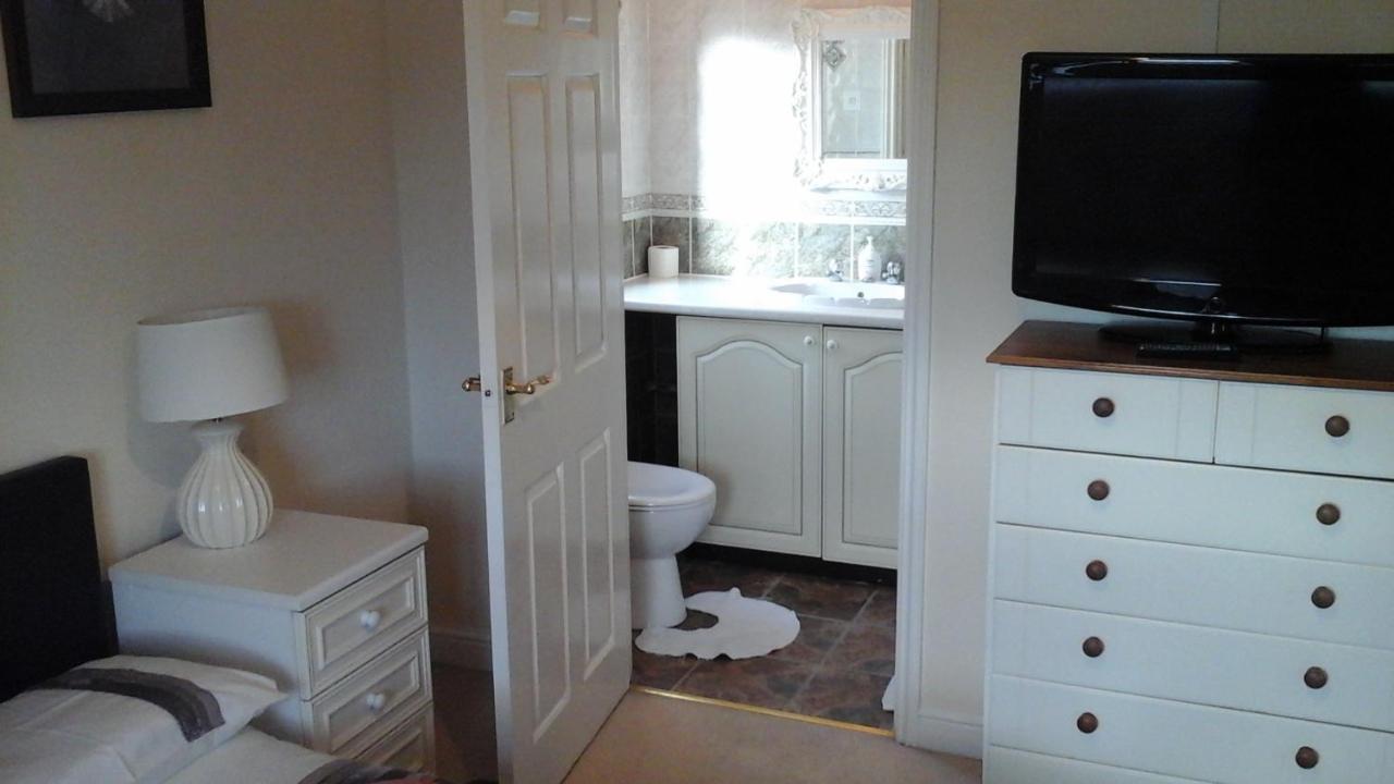וויסבק Elm House Accommodation מראה חיצוני תמונה