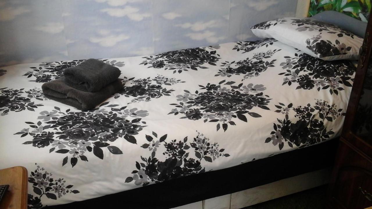 וויסבק Elm House Accommodation מראה חיצוני תמונה