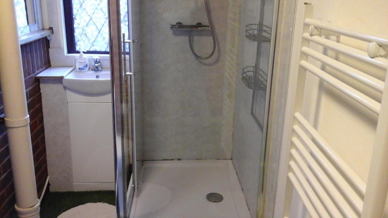 וויסבק Elm House Accommodation מראה חיצוני תמונה